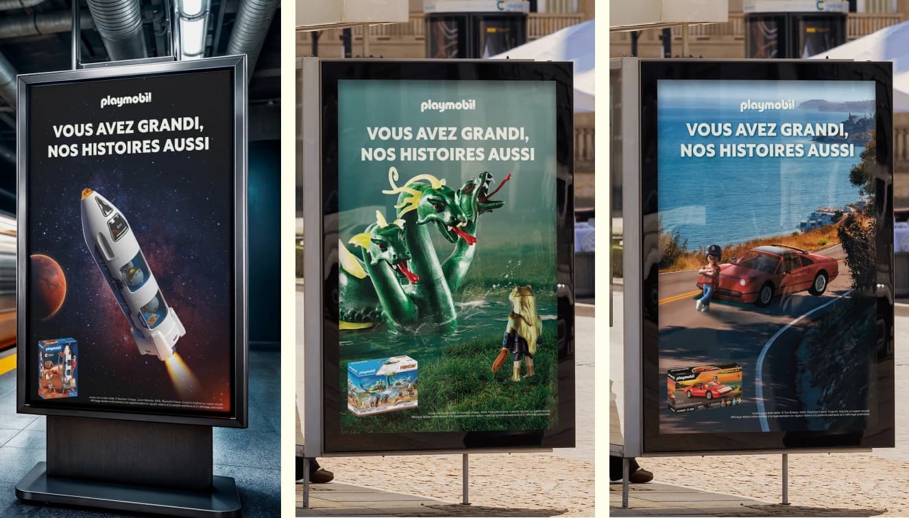 Trois affiches Playmobil en abribus : fusée, dragon et voiture, avec le slogan « Vous avez grandi, nos histoires aussi ».